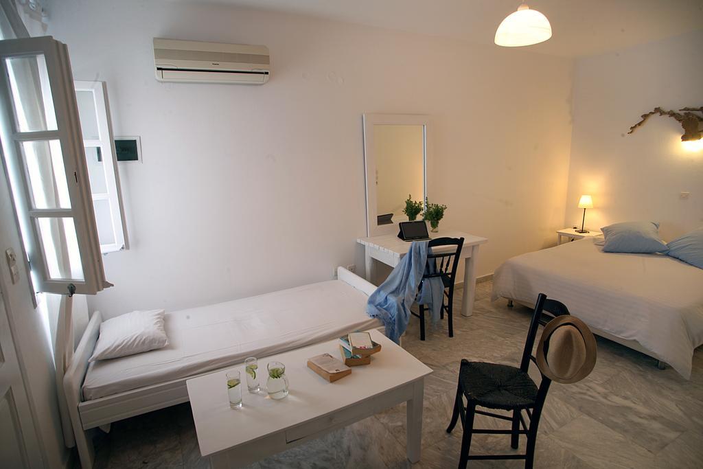 Voula Apartments & Rooms Tourlos Habitación foto